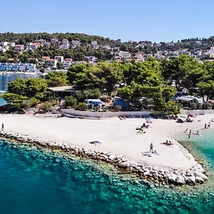 Kamp Rozac 3* Trogir