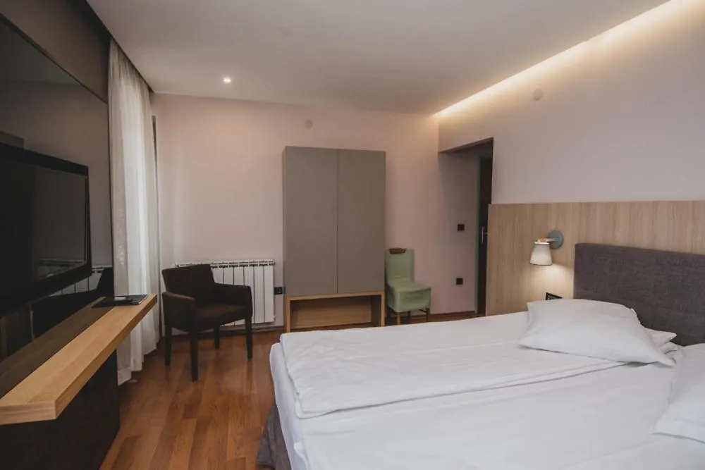 Hotel Nostromo Rabac 3*,  Croacia